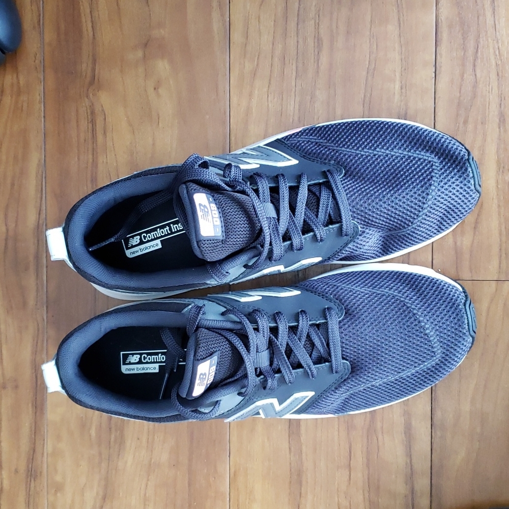 New Balance Womens 009 Sneakers